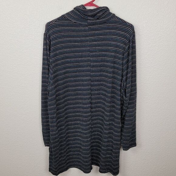Lane Bryant Metallic Stripe on Black Turtleneck Top Size 18/20 (2698) - Picture 4 of 4